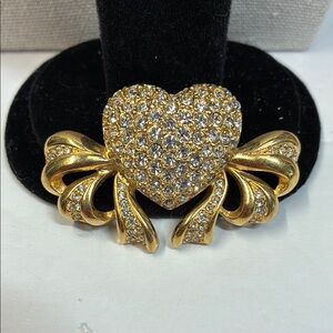 Swarovski Crystals and Gold Tone Heart Brooch